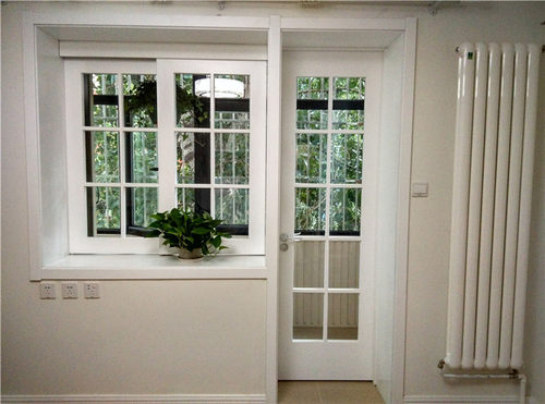 定制实木复合高档烤漆阳台门联窗