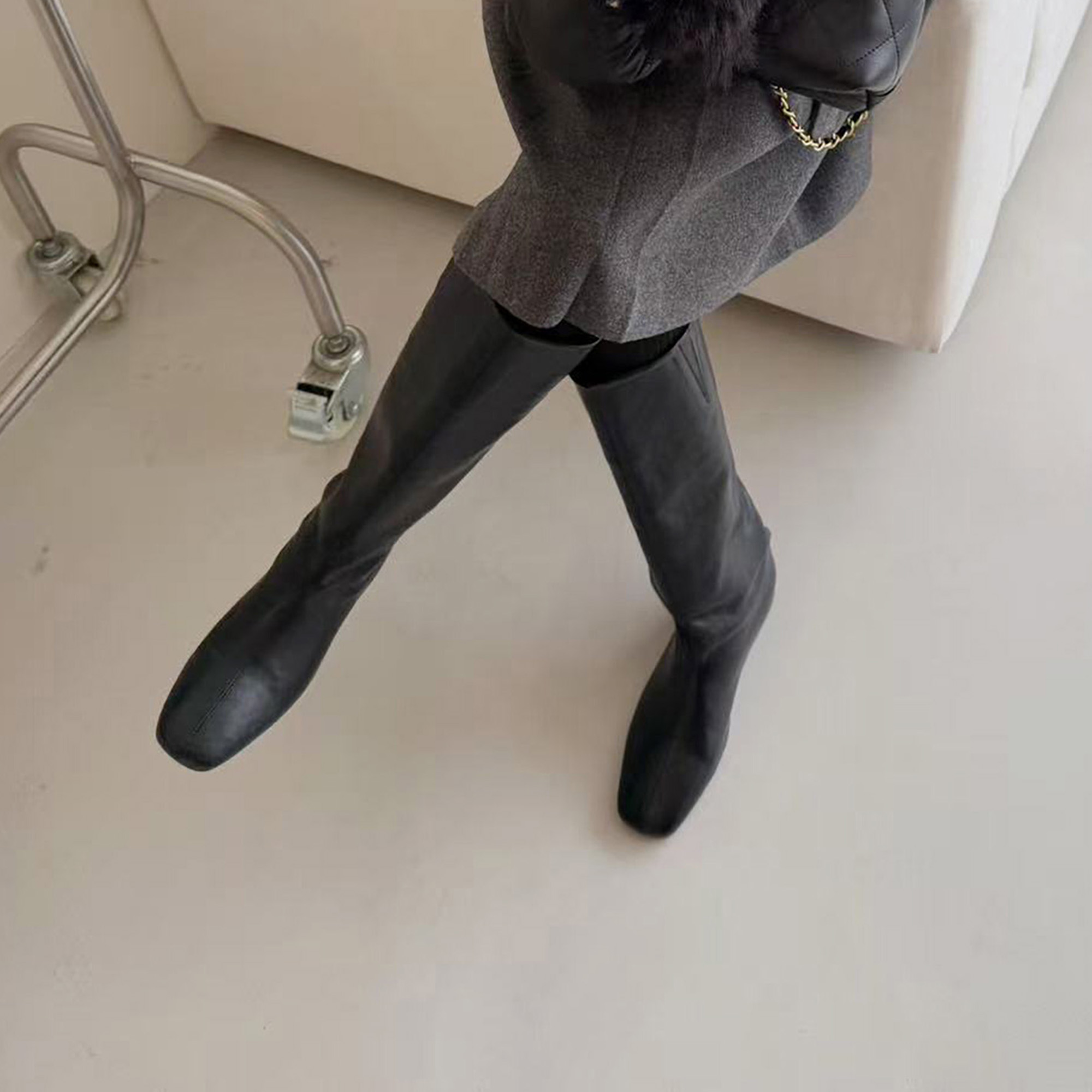 widelia陈魅儿2025秋冬新款 高级感时装靴百搭休闲黑色高筒长筒靴