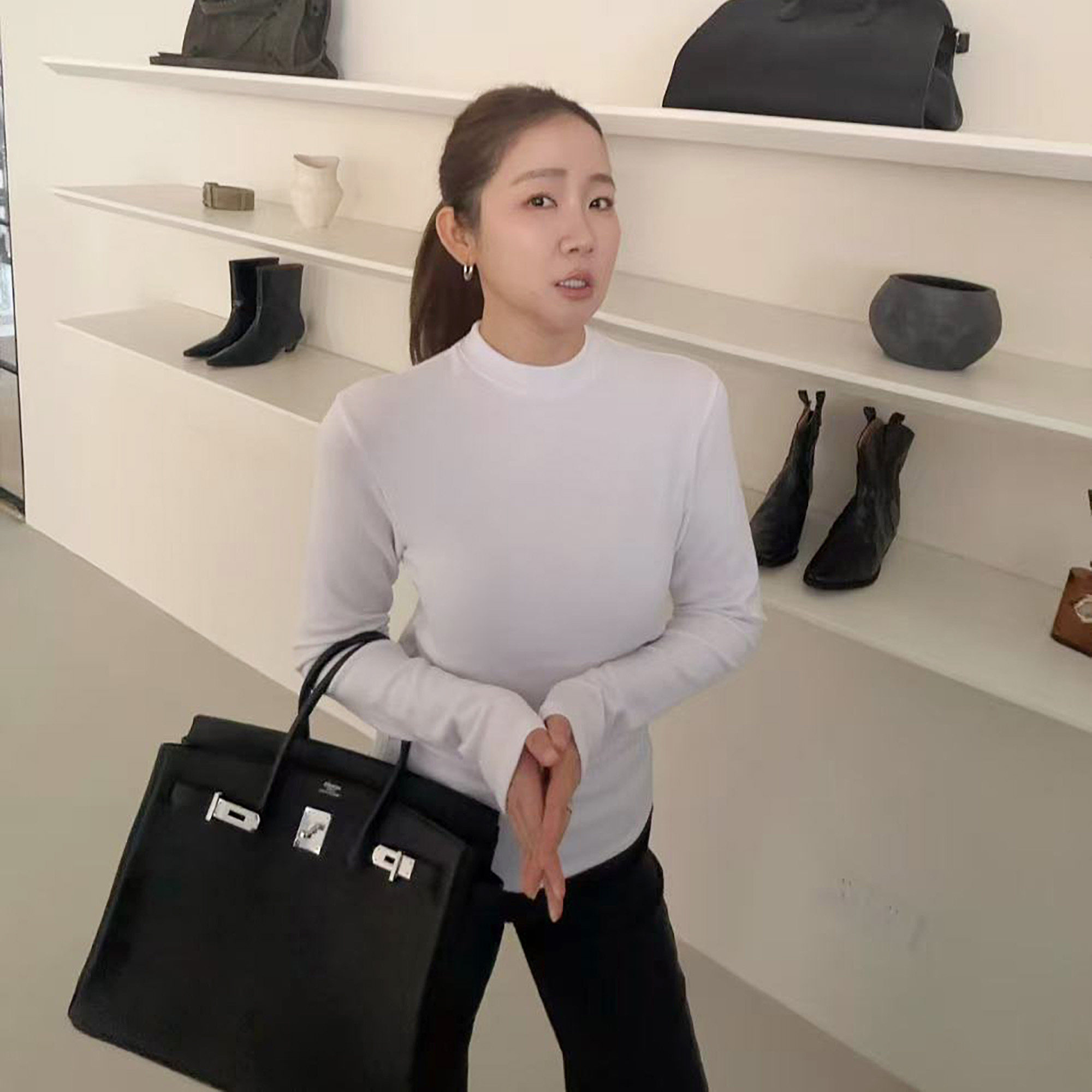 widelia陈魅儿2025秋冬新款 平纹显瘦上衣基础款小立领净版打底衫