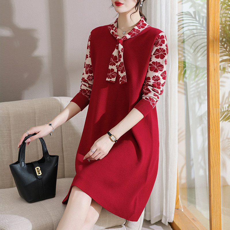 气质妈妈装连衣裙针织大码毛衣秋冬新款中年女装中长款羊毛打底衫