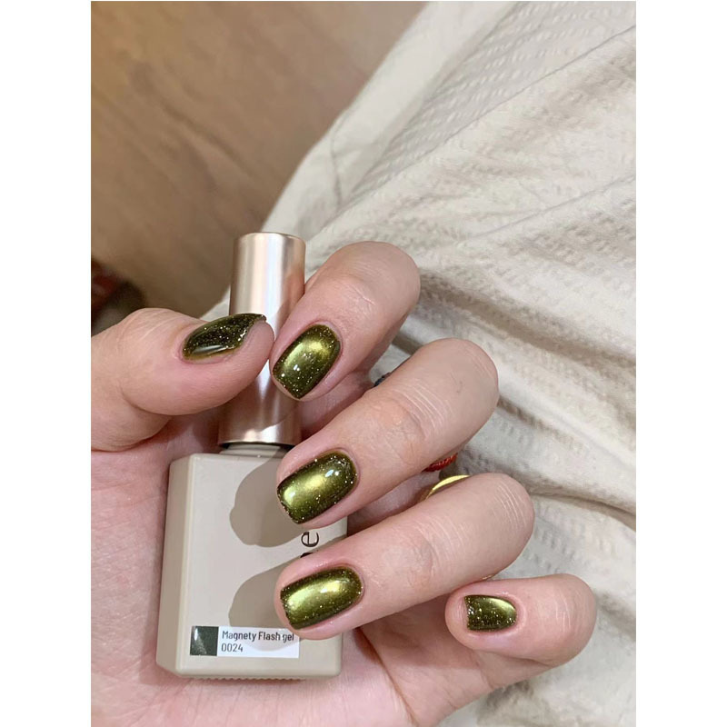 现货！ 2024 日本进口 Emena猫眼甲油胶 中古深橄榄显白猫眼 0024