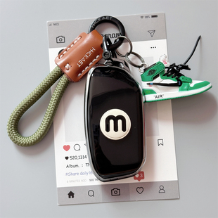 适用宝马5系车钥匙套3系i3i5刀锋325lix1x2x3x5壳530ligt男女可爱