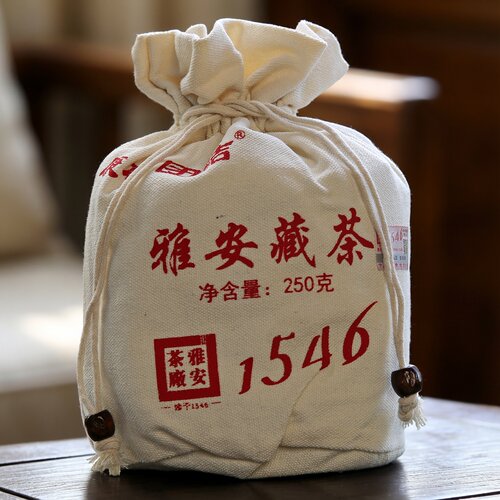 布袋藏茶康砖雅安藏茶黑茶250g