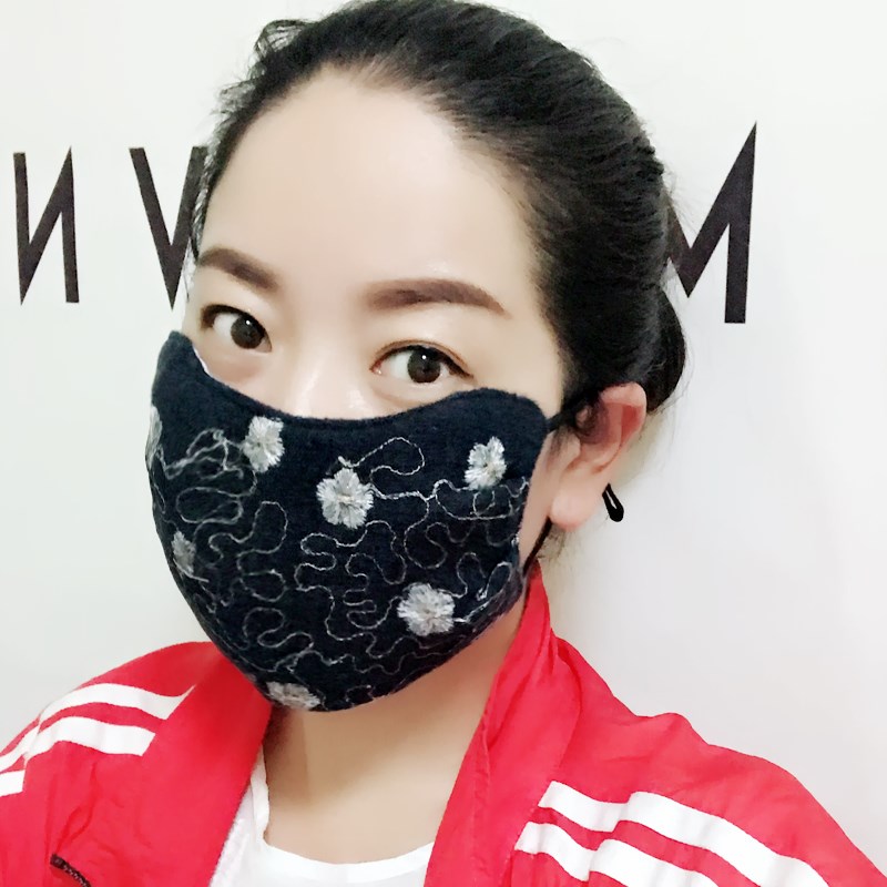 碎花纯棉布面罩女秋冬加大羊毛绒骑行成人防风保暖口罩护眼角可洗