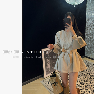 【美莎妮】设计师款｜轻奢法式圆领重工订钻系带风衣外套81812#