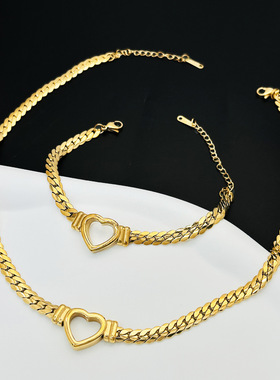 轻奢个性爱心项链女潮时尚钛钢不掉色锁骨链新款18k镀金色古巴饰