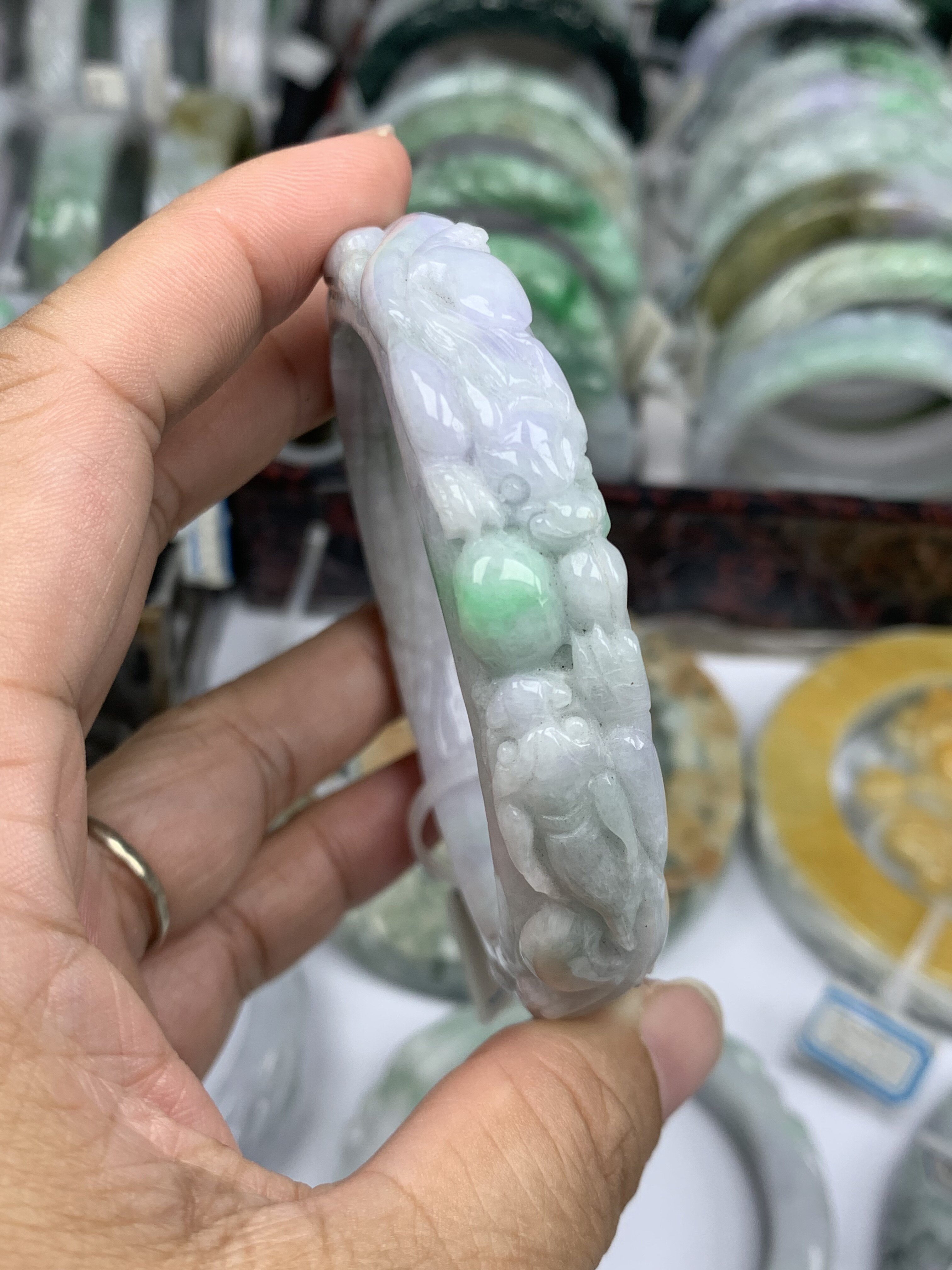 缅甸翡翠a货 雕花手镯 招财双貔貅 58