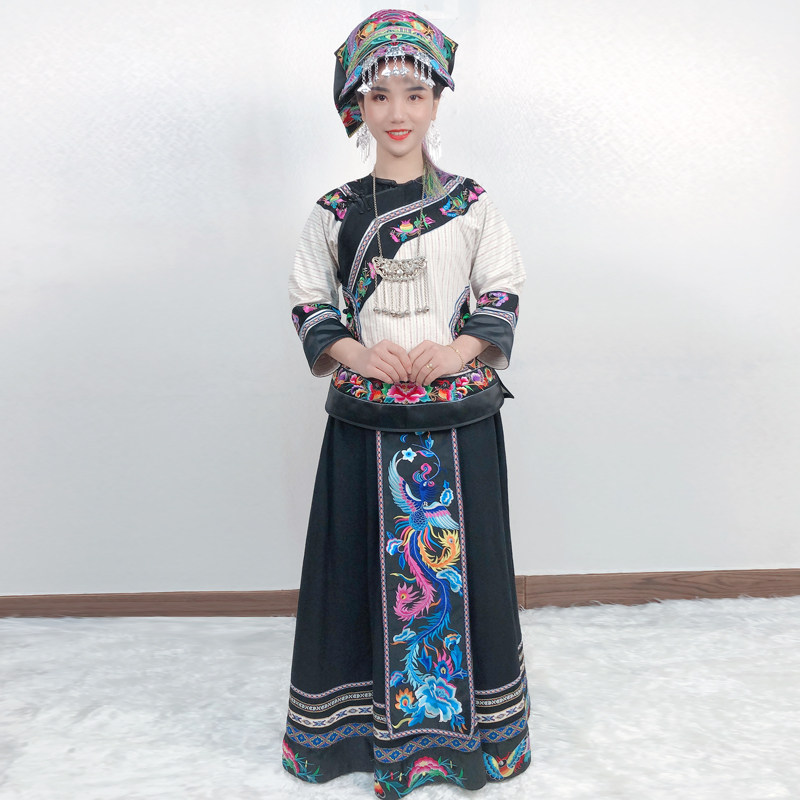 苗服湘西苗族土家族少数民族服装女云南服饰民族风日常摄影服饰