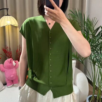 夏季爆款韩系简约V领短袖宽松纯色显瘦百搭妈妈针织时尚气质上衣