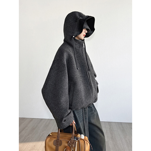NancyCavally专柜款超细精纺羊毛/桑蚕丝 极简高街风连帽毛呢外套