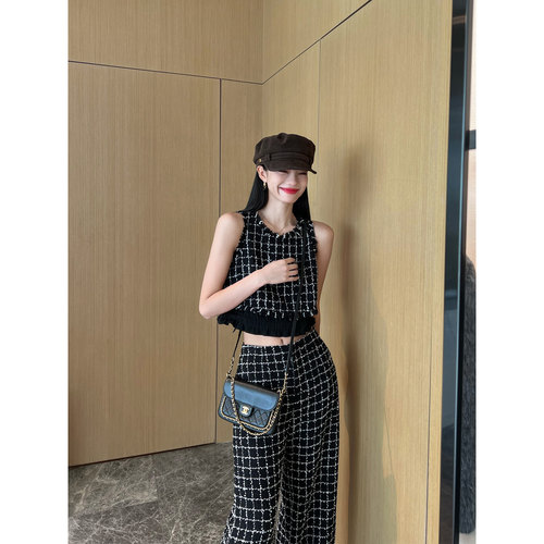 NancyCavally经典格纹小香套装