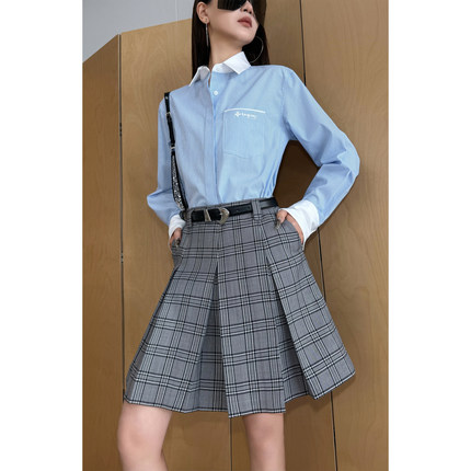 NancyCavally专柜款挺括肌理精纺羊毛 英伦学院风格纹压褶A摆短裙