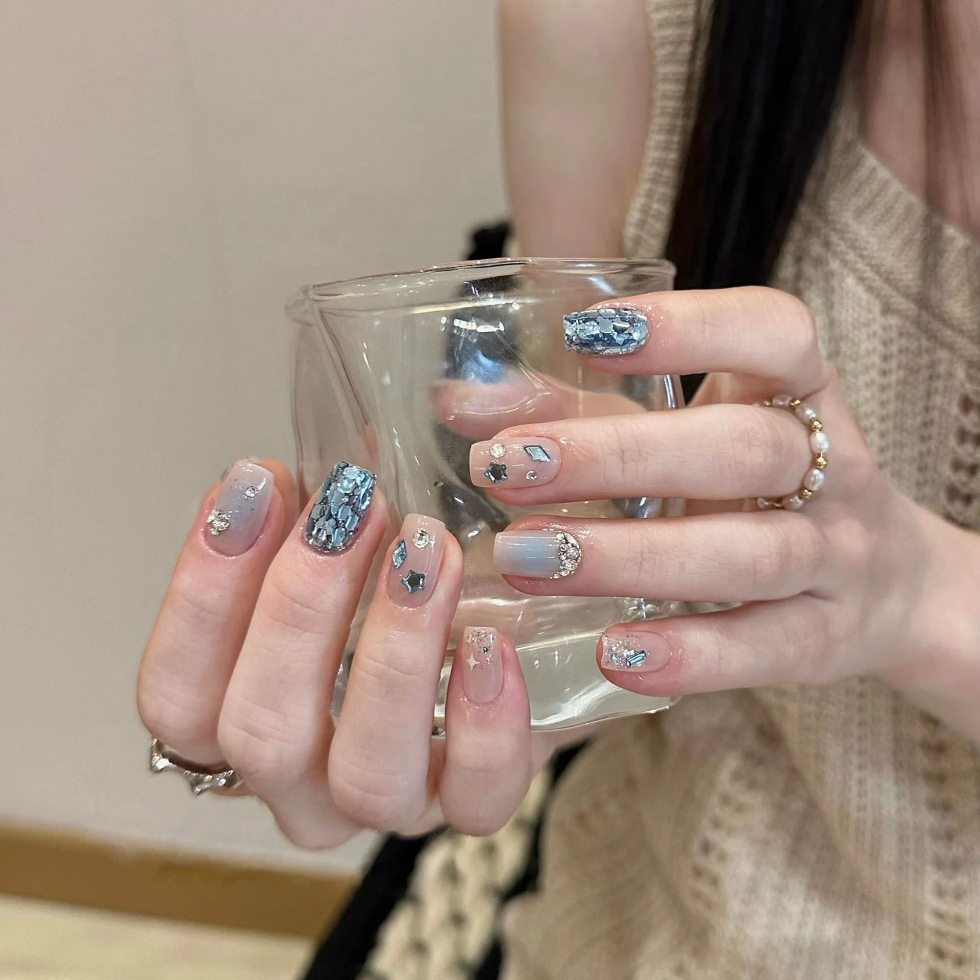 【有一点蓝】纯手工穿戴甲 短中款 高级感ins风 美甲假指甲片贴片