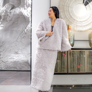 fiu购南方过冬羊毛泰迪发热环保皮草v领外套暖灰色百搭半裙套装女