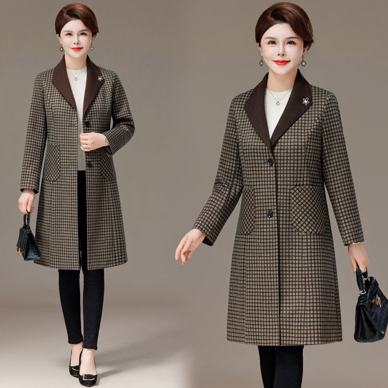 胖妈妈春装外套新款大码女装200斤风衣胖mm加肥加大中老年人女装