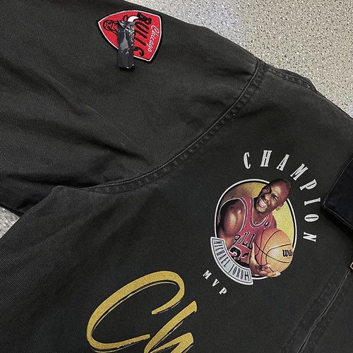 牛公队丹乔印花底特律外套