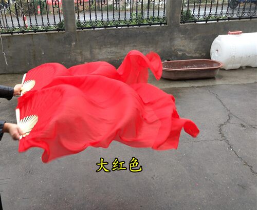 大红色渐变长稠演出舞蹈扇子