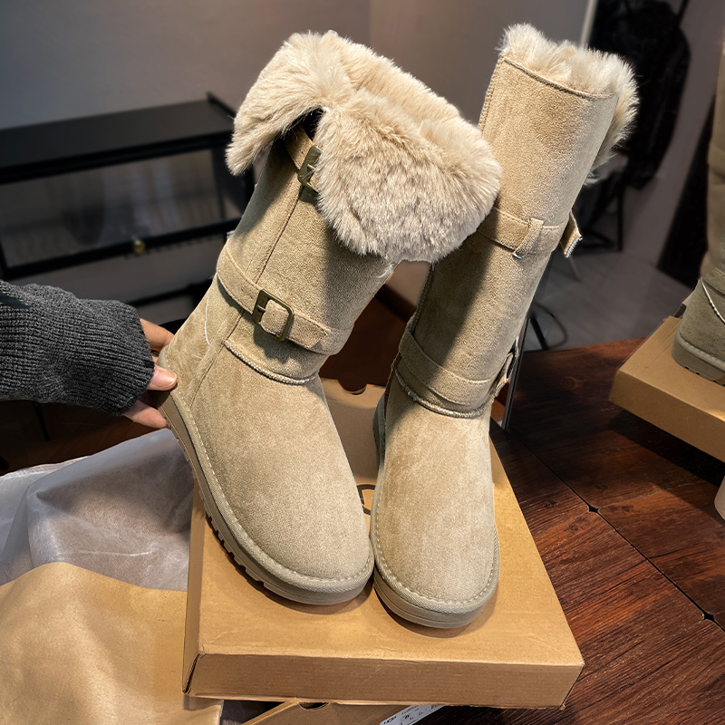 羊毛皮一体雪地靴女款冬季新款2025东北保暖加绒加厚桑坡中长筒靴