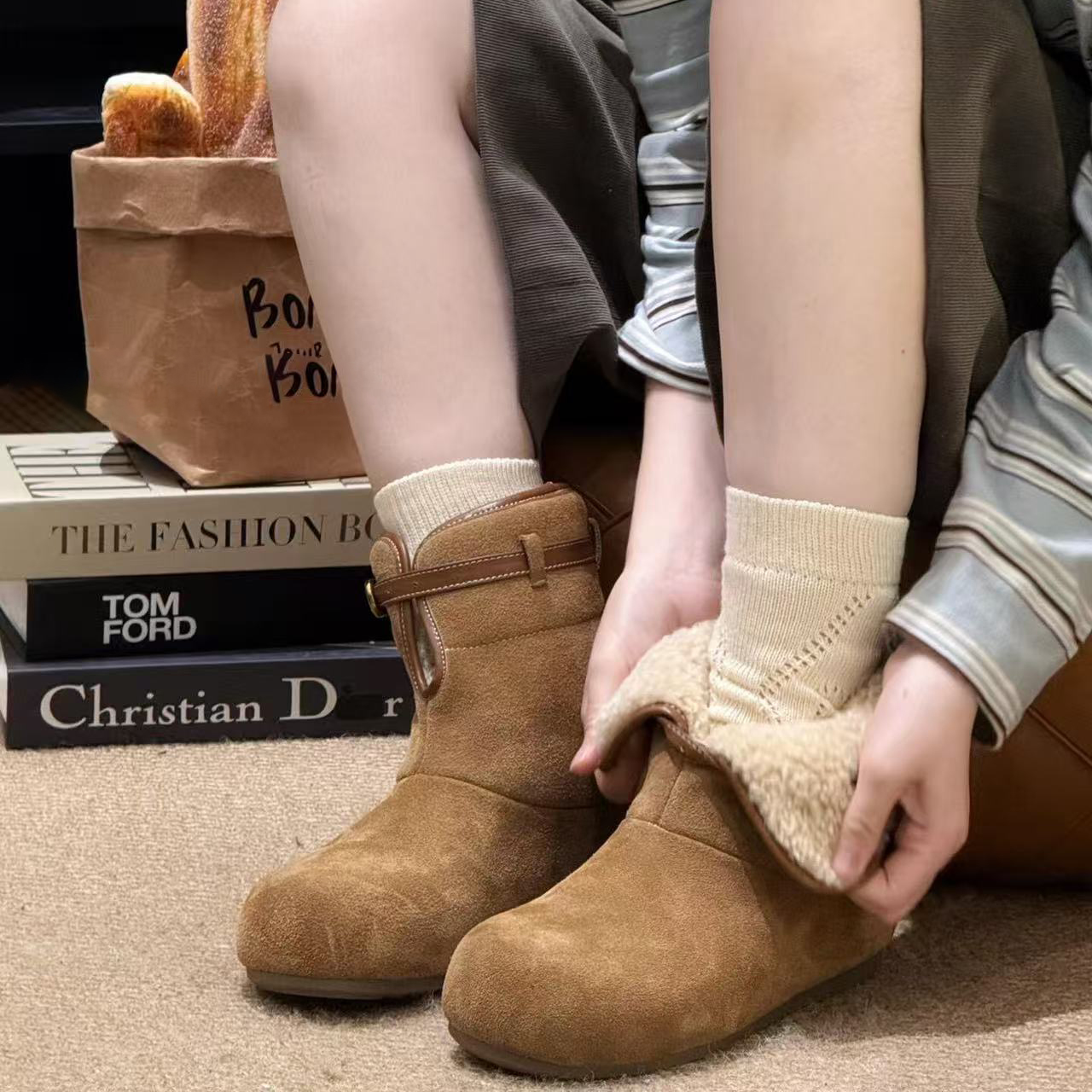 韩版两穿加绒雪地靴女冬季新款2025羊皮毛一体内增高保暖毛毛棉鞋