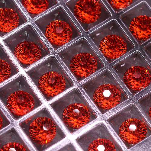 圆形烟花切帕德玛石榴石裸石