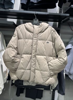 Skechers斯凯奇秋冬男女同款保暖蓬松连帽羽绒服外套P425U035