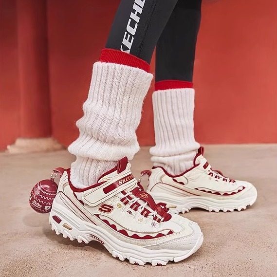 斯凯奇透气运动鞋女大童