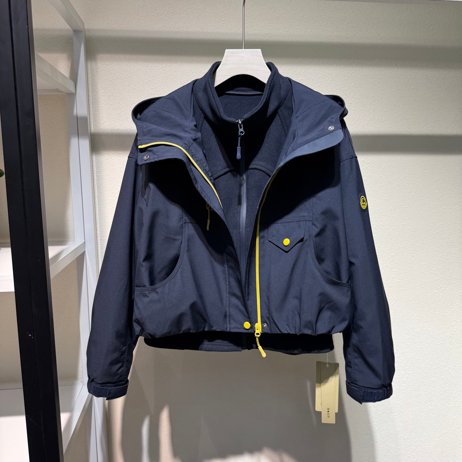 2025冬装新款户外风连帽短款冲锋衣女洋气保暖外套,女装/女士精品,短外套,淘宝优惠券,粉丝福利购,淘宝优惠卷