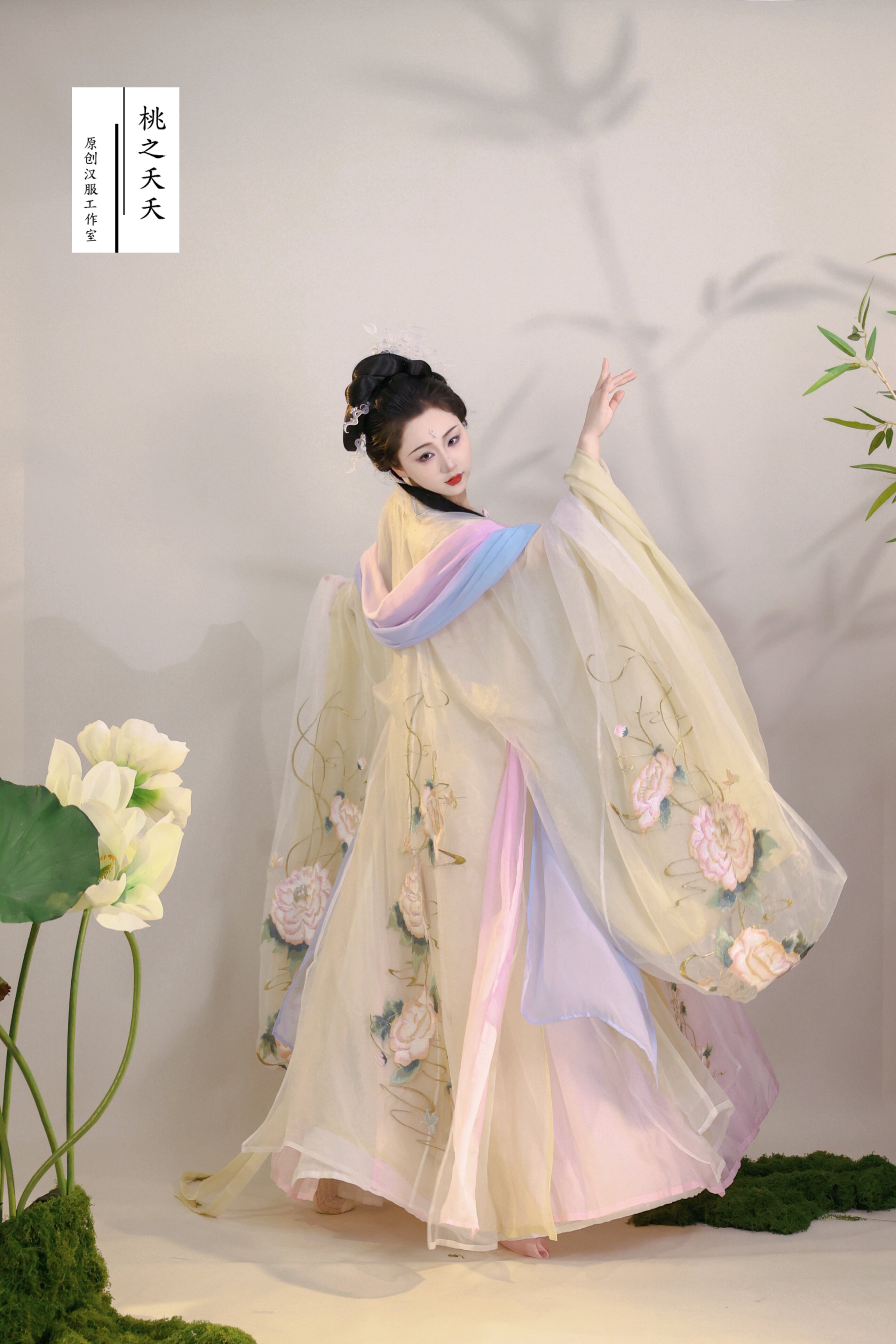 桃之夭夭小粉绝版欣赏原创牡丹粉色重工汉服女诃子裙成人女汉元素