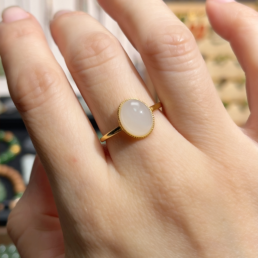 高冰白玉小灯泡蛋面