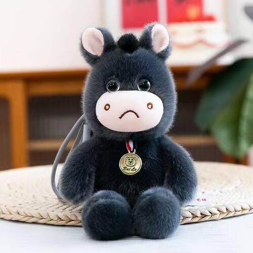 香味跑跑公仔颗粒桌伴娃娃毛绒玩具挂件公仔一匹黑马玩偶生日礼物