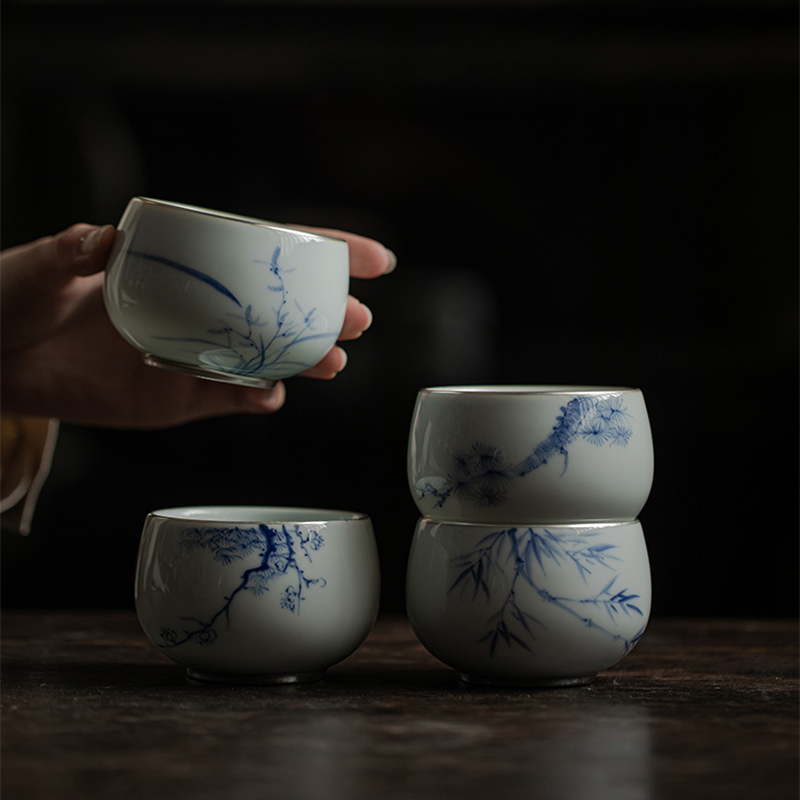 釉下彩青花手绘梅兰竹松大茶杯描银包银边家用功夫茶具大号主人杯