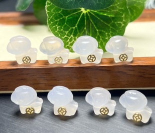 天然白玛瑙马上有钱雕刻件手工DIY手链项链吊坠水晶钥匙扣配件