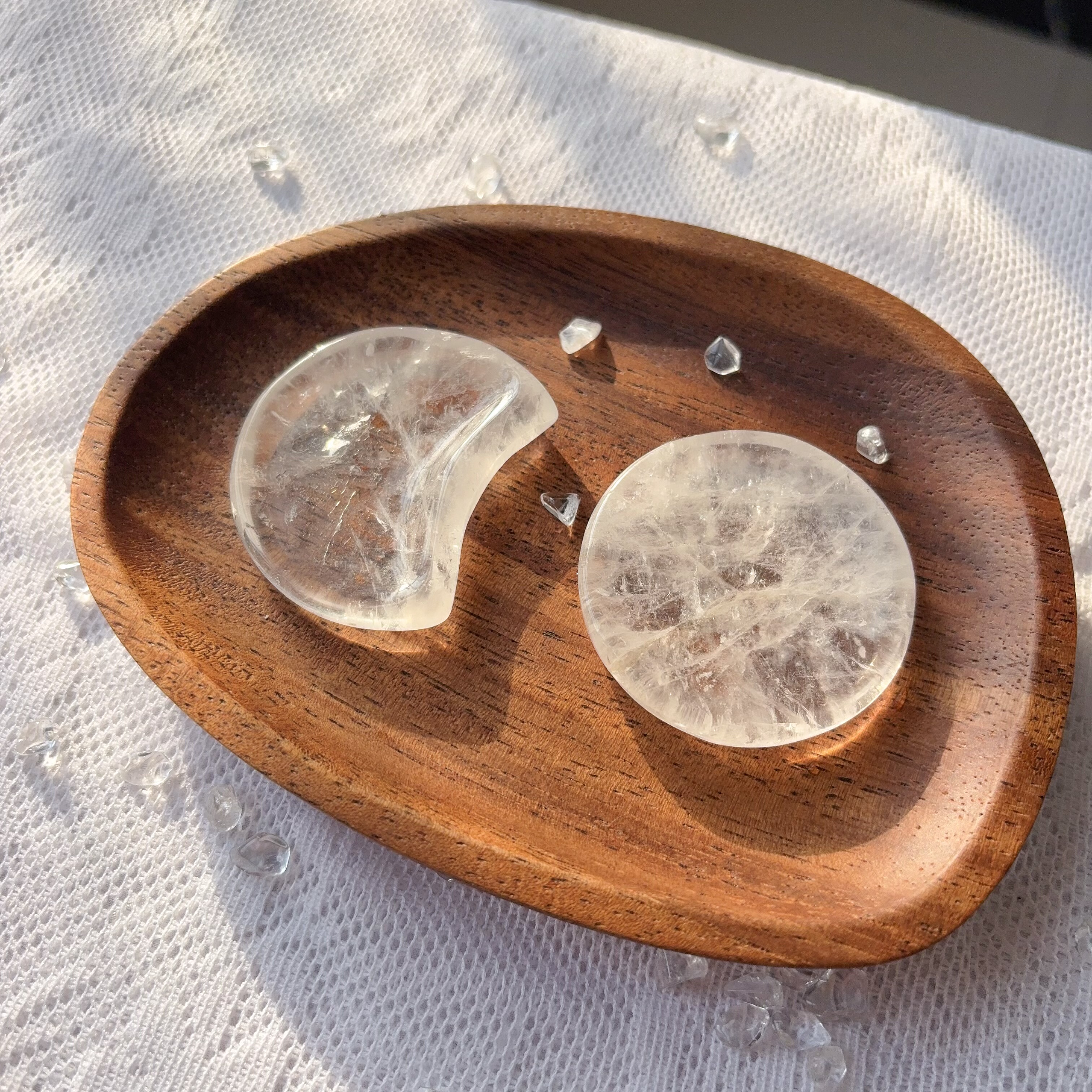 天然巴西白水晶原石打磨日月碗一套球底座小摆件装饰太阳月亮消磁