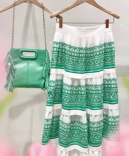 女装 特价 复古绿色民族刺绣拼接蛋糕半裙 法式 中长裙 清