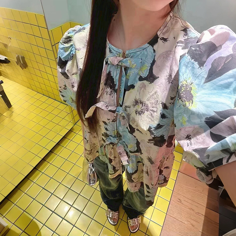 北欧小众2026春夏时尚多彩木瑾花圆领系带少女灯笼袖宽松女衬衣