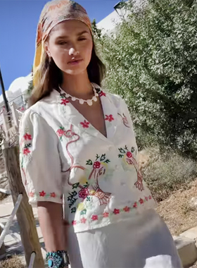 亏清元版亚麻重工复古波西米亚彩色花篮花卉刺绣V领短袖上衣