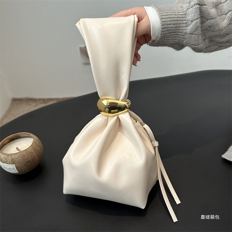 小众设计高级感洋气女包独特束口水桶包福袋手提包辣妹手挽粽子包