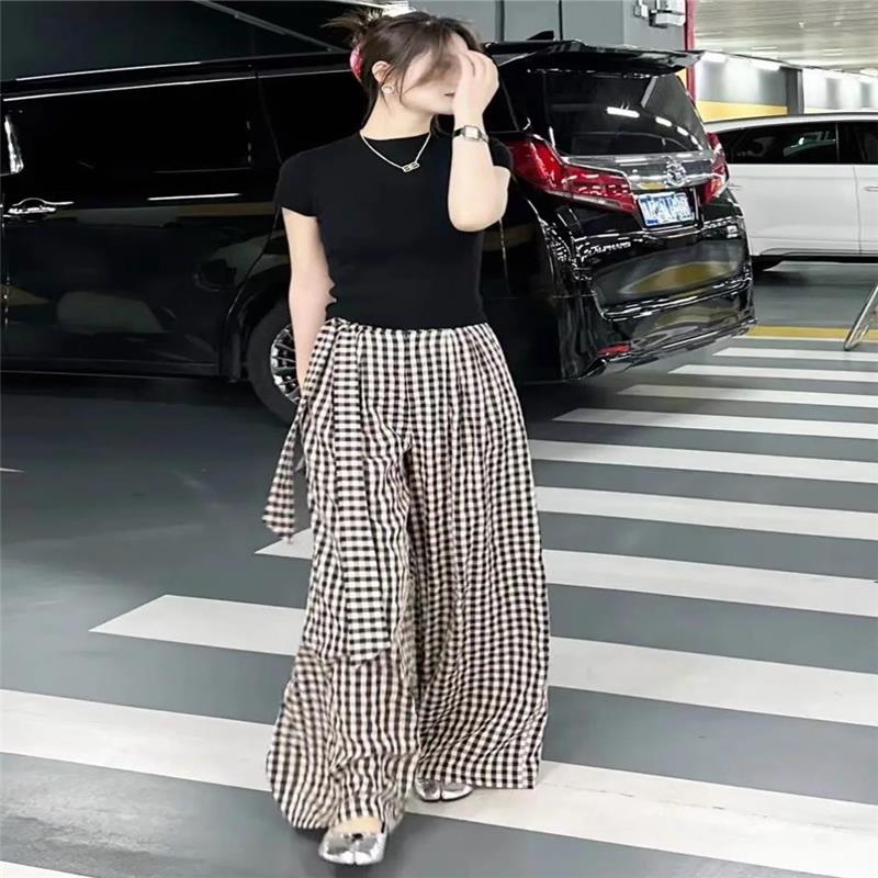 香港夏装减龄搭配一整套时尚套装女小个子修身T恤+格子阔腿裤欧货