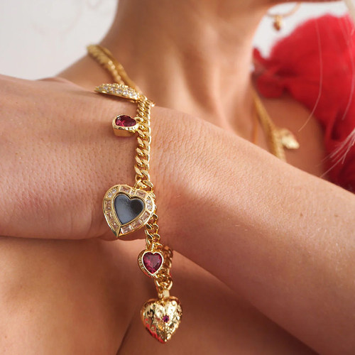 红宝石爱心手链轻奢小众女生款