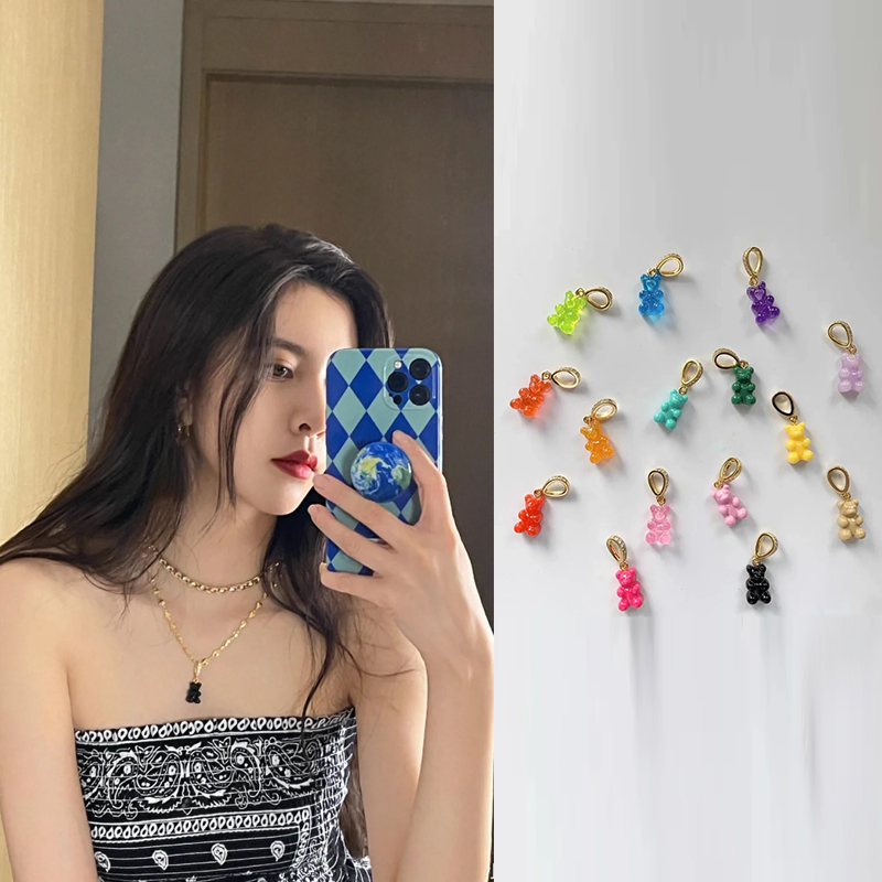 宋妍霏同款黑色小熊吊坠带钻叠搭