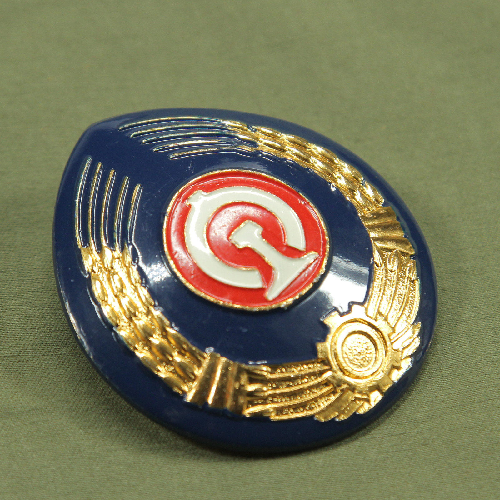 库存80年代稀有初版84式铁路大帽徽工人列车员路徽年代戏影视道具