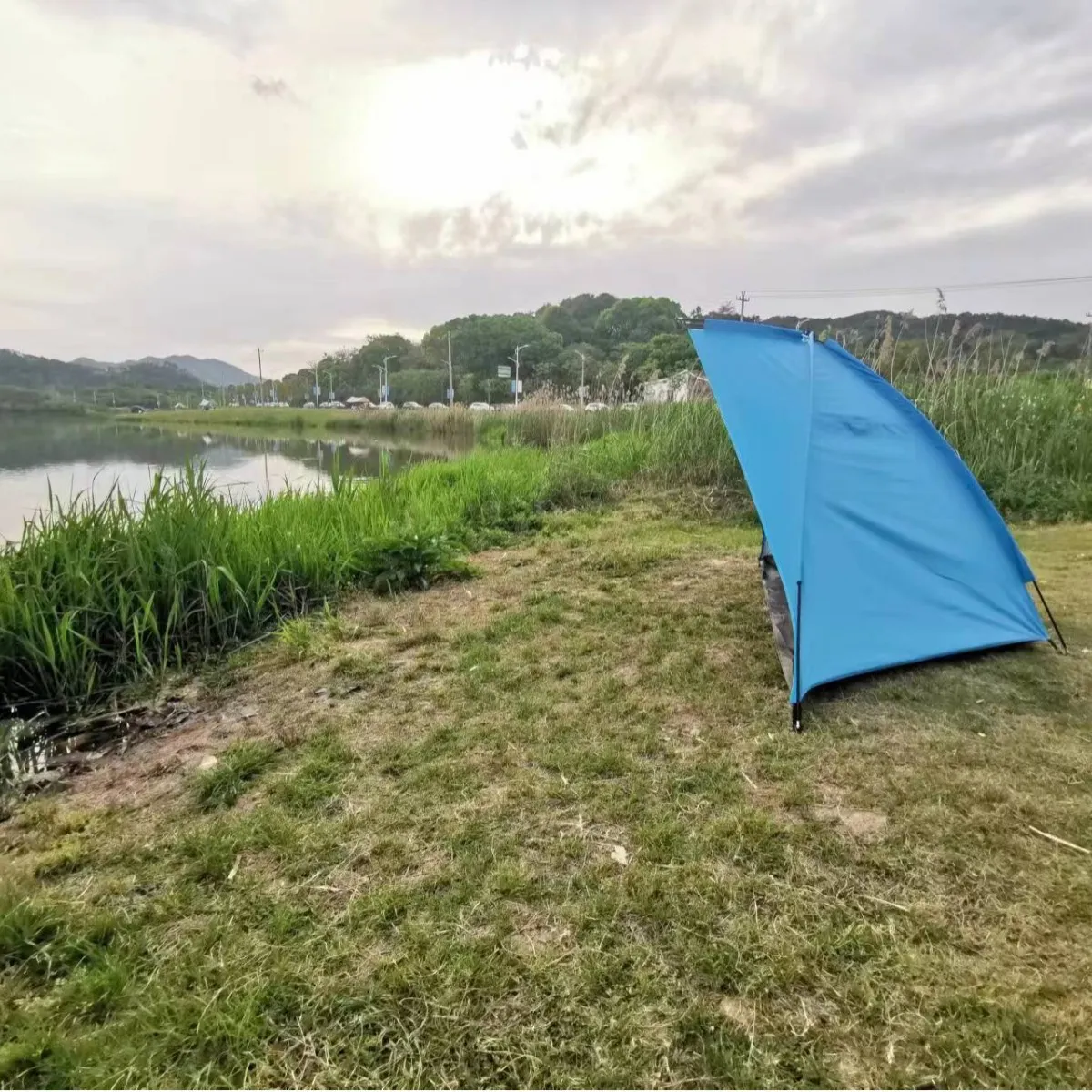 沙滩钓鱼帐篷现货供应跨境亚马逊爆款全户外遮阳帐篷