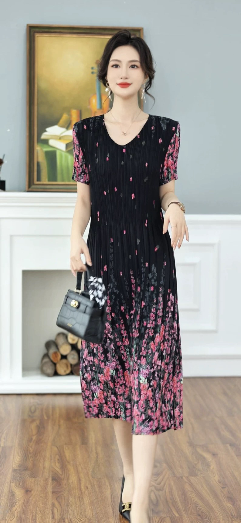 三宅夏季褶皱连衣裙女2025新款短袖气质显瘦薄款弹力印花裙妈妈装