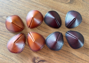 一蕃手工diy头层复古植鞣牛皮包底角拼布钩针包护角包底角包辅料