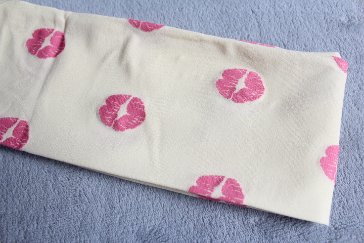 芭比春秋款微透粉色天鹅绒连裤袜