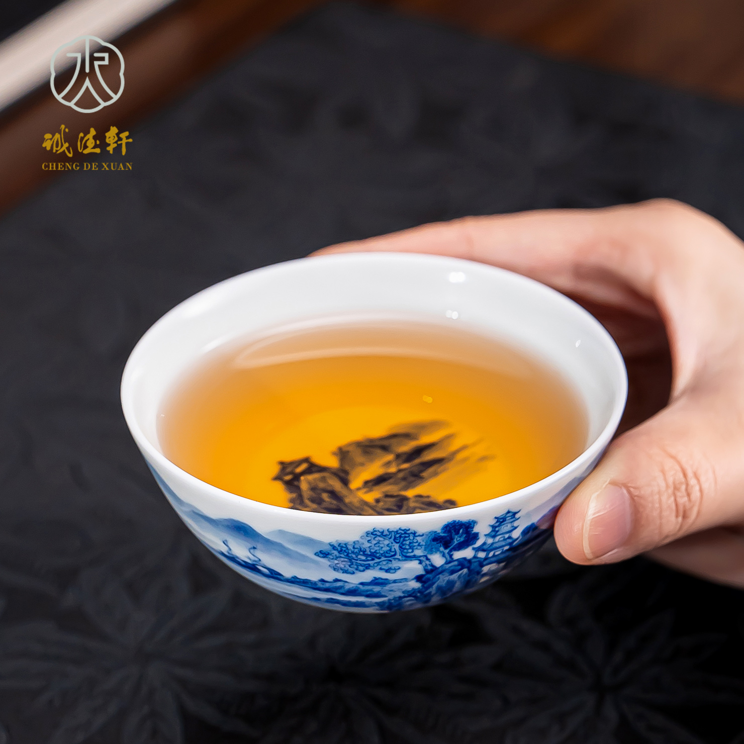 景德镇陶瓷手绘青花主人杯中式