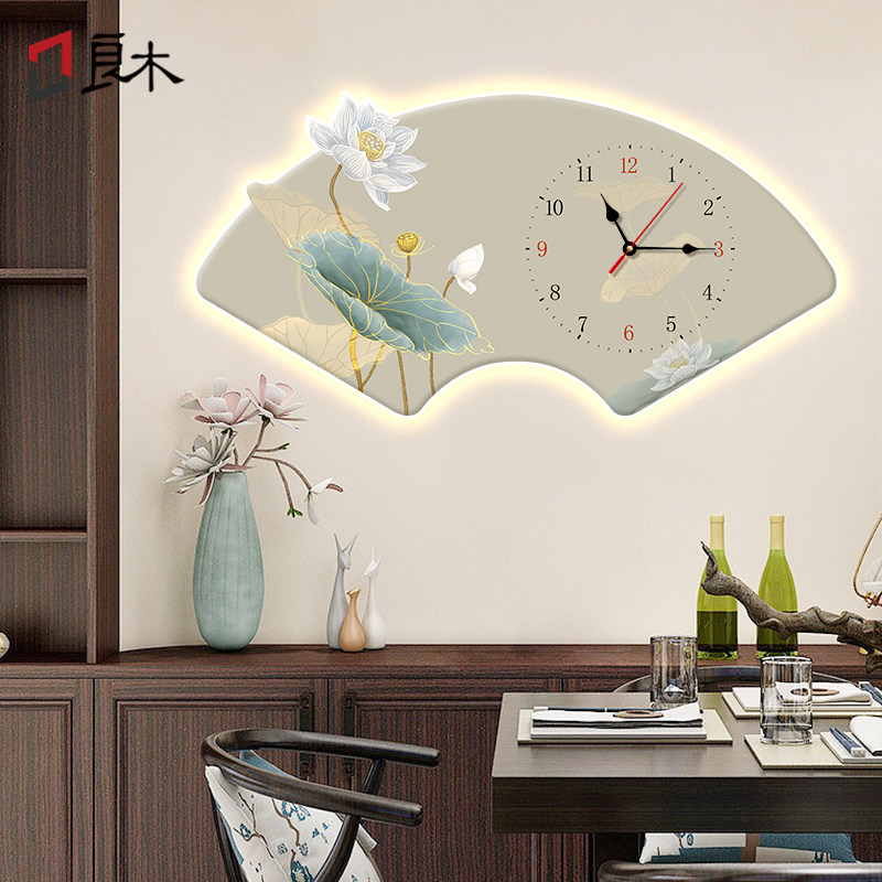 新中式饭厅饭厅装饰画客厅玄关荷花带钟表扇形壁画led带灯挂画