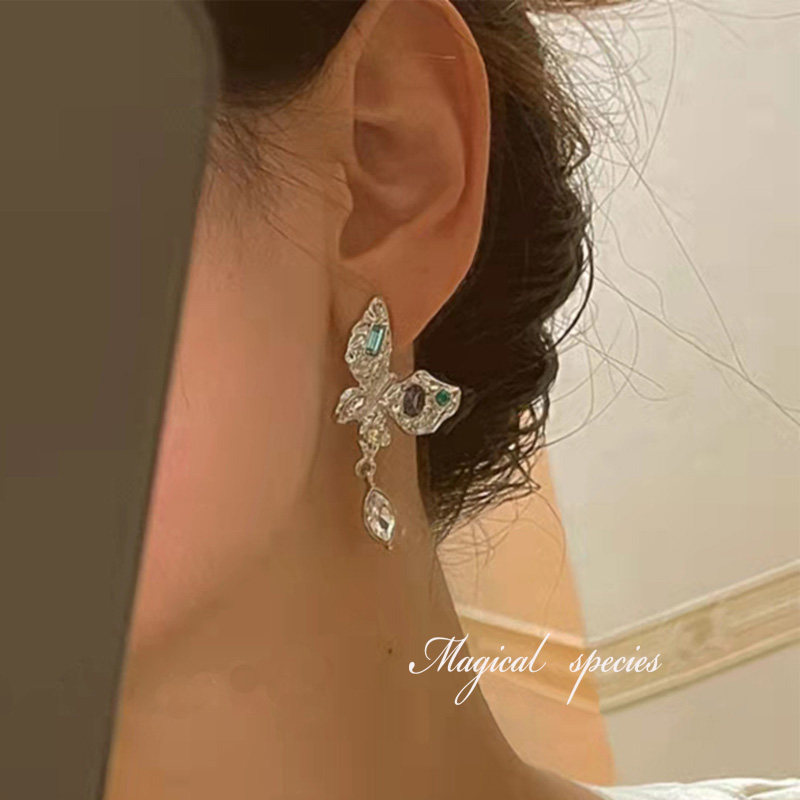 物种 欧美不对称蝴蝶彩钻耳环简约法式复古925银针酷酷无耳洞耳夹