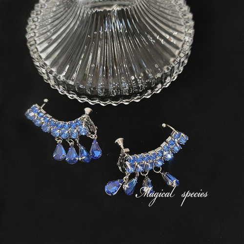 物种精美灵动蓝宝石水滴弧形耳夹