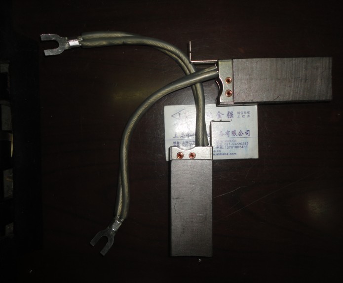 风力发电机主机碳刷RC53 /20X40X100MM  双馈发电机碳刷CW54